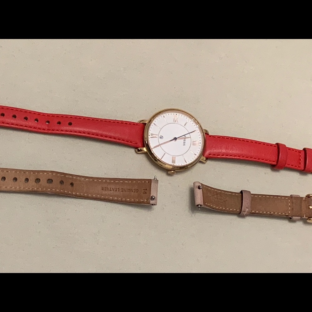 Women’s Fossil Watch - Picture 4 of 4